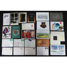 작가의 본인서명 연하장 5장을 포함한 연하장과 엽서 22점